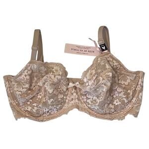 Victoria’s Secret Body by Victoria The Fabulous Full Cup Floral Lace Bra 34DDD